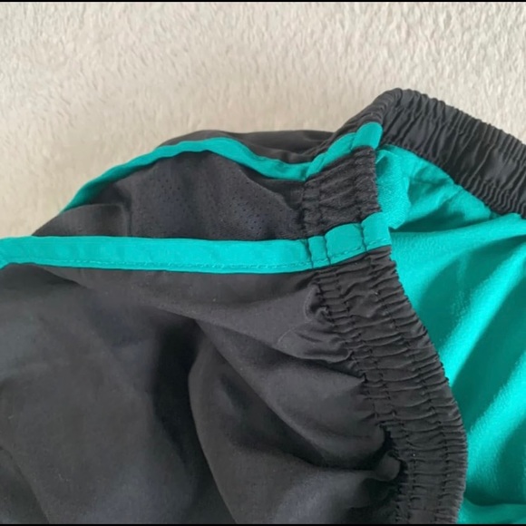Nike Dri-Fit Shorts in Black/Turquoise - Picture 5 of 6